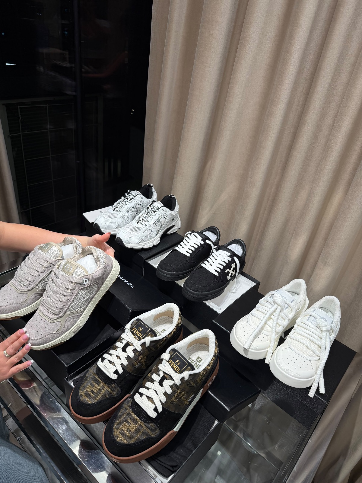 Dior Shoes photo 2