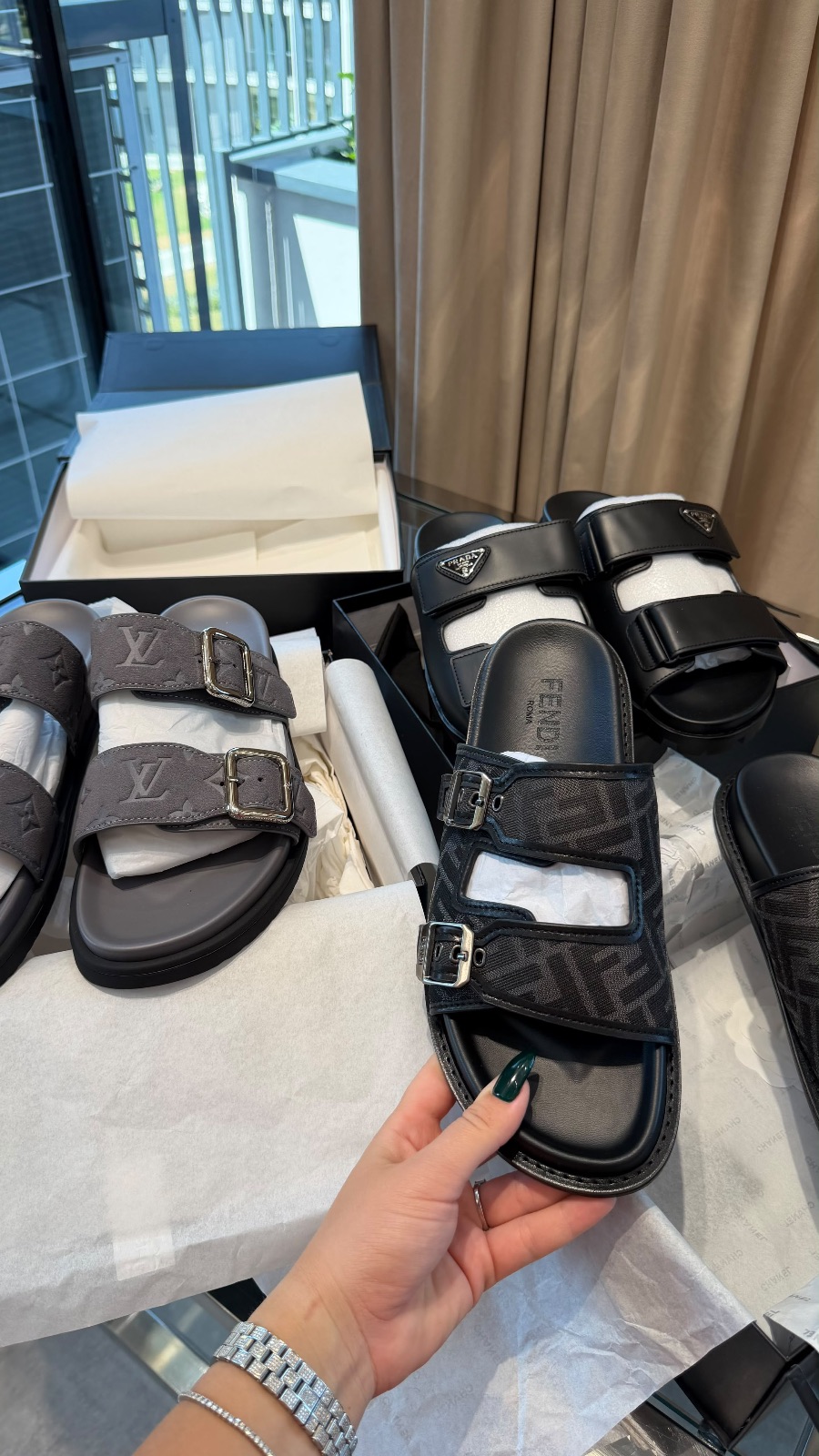 Prada Shoes photo 2