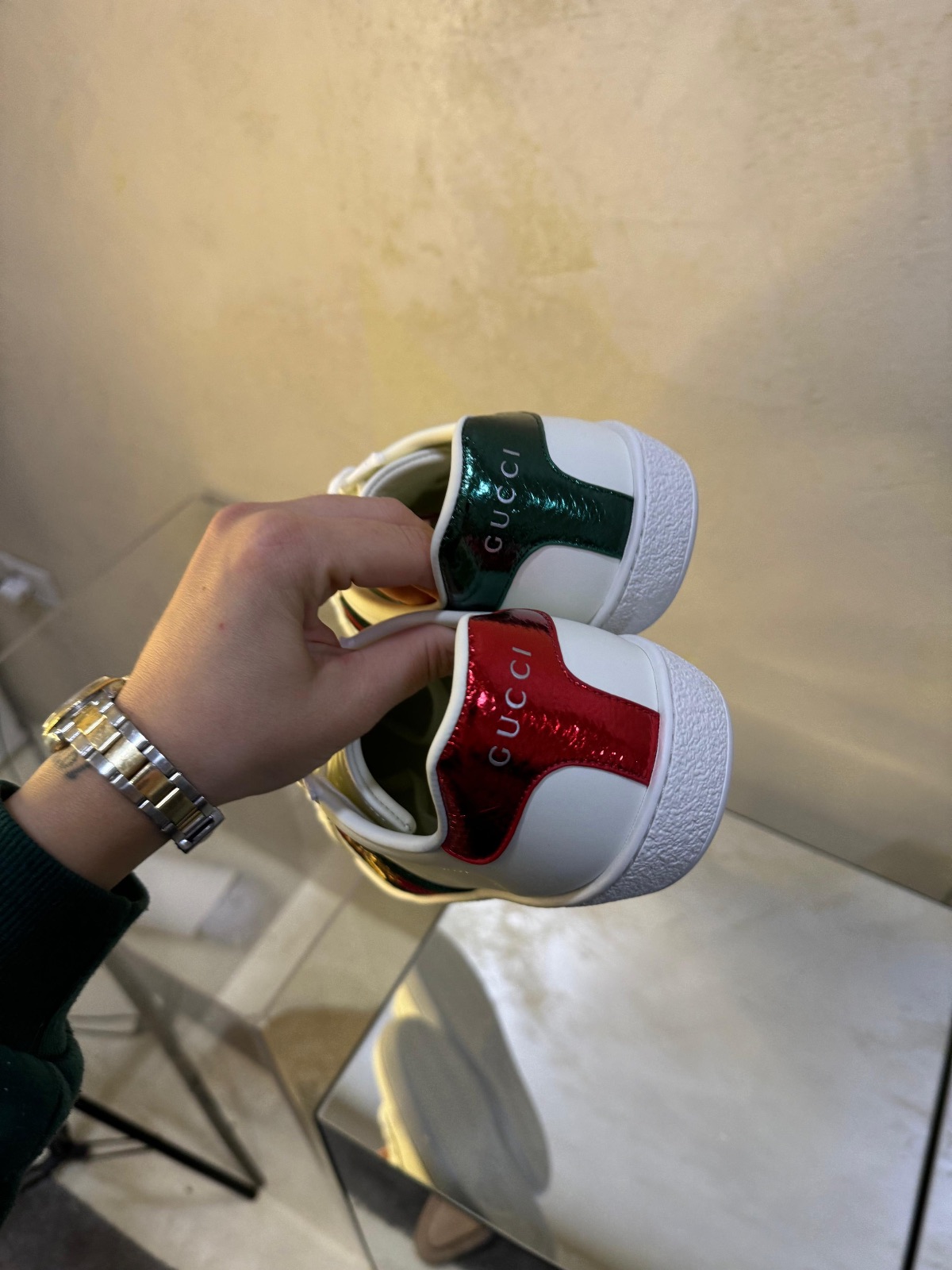 Gucci Shoes photo 2