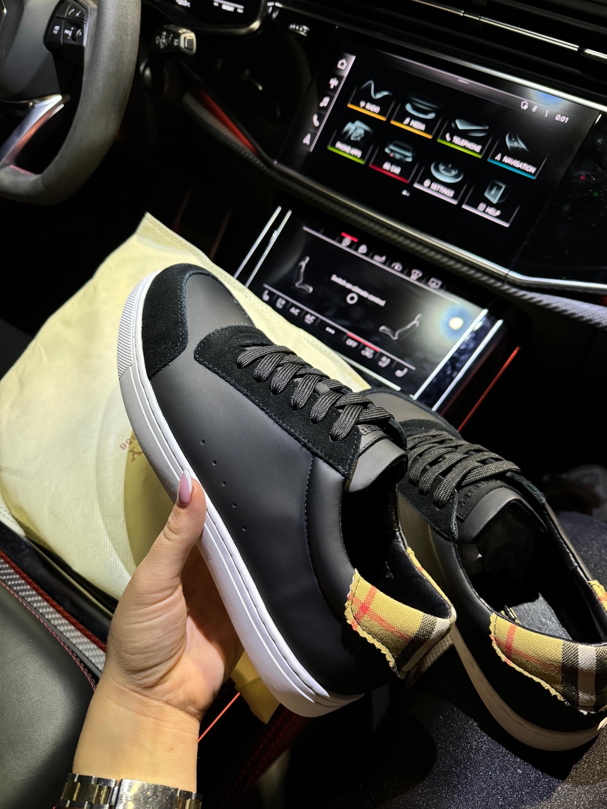 Burberry Shoes photo 2