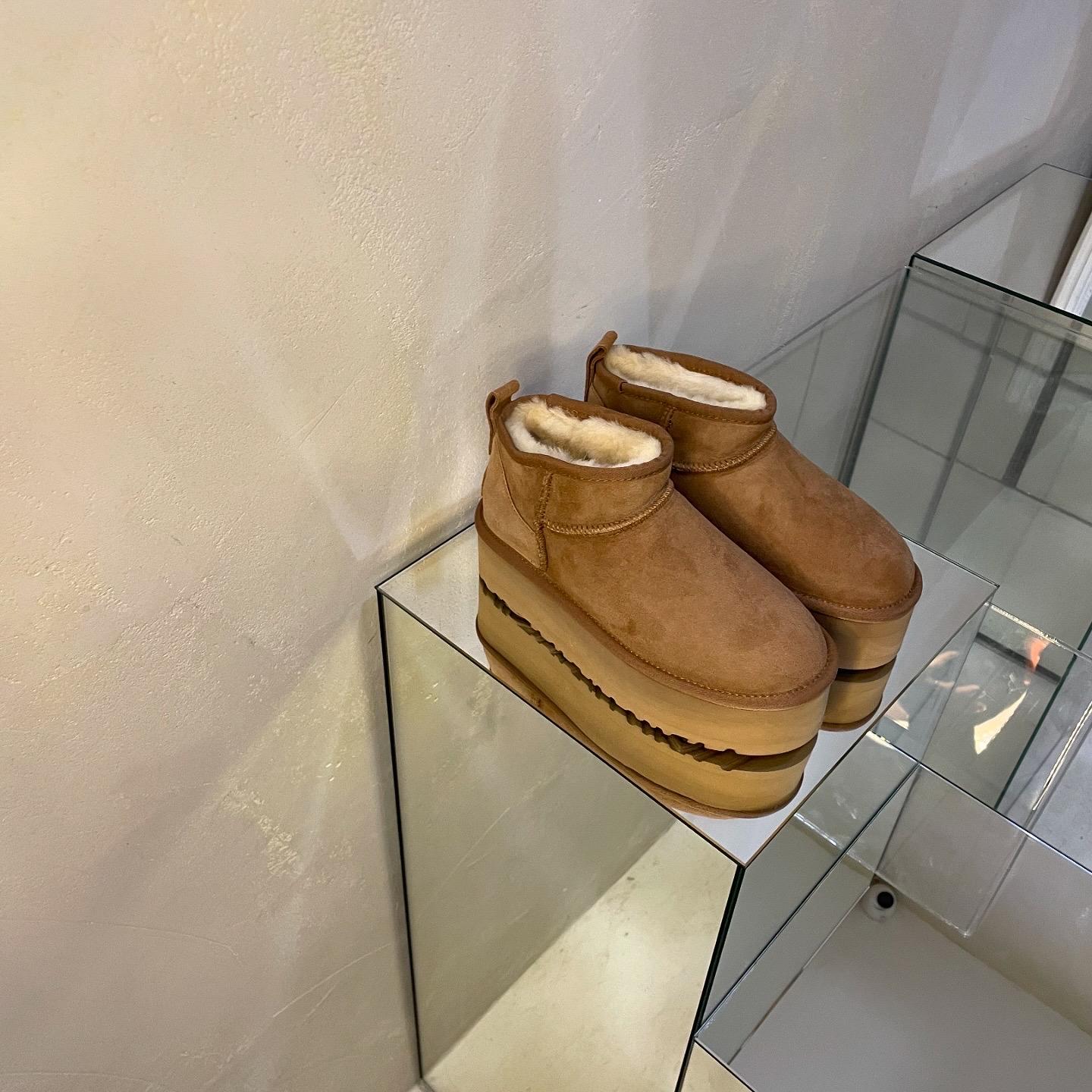 Ugg Shoes