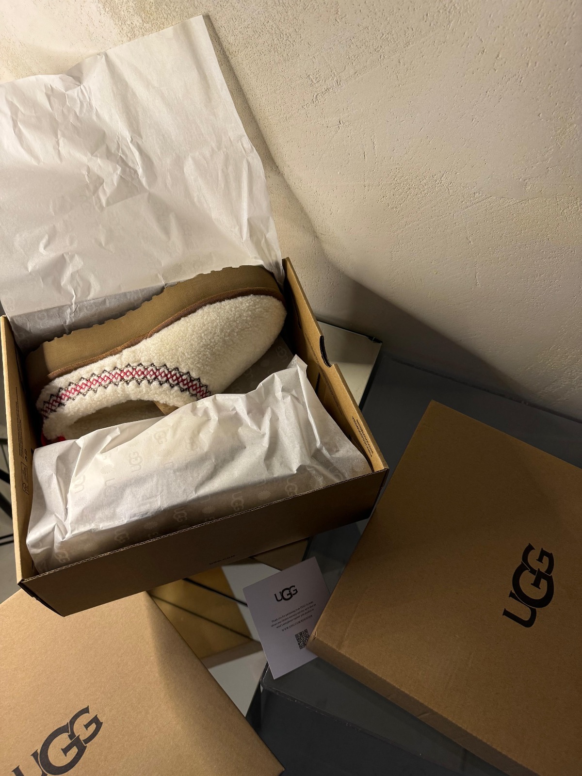 Ugg Shoes photo 2