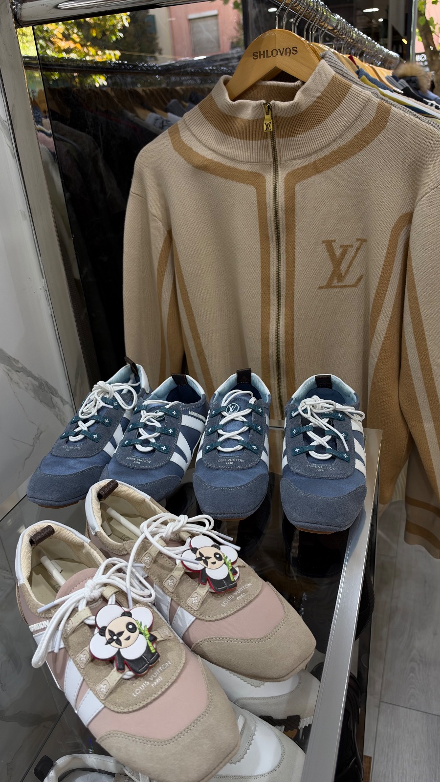 Louis Vuitton Shoes photo 2