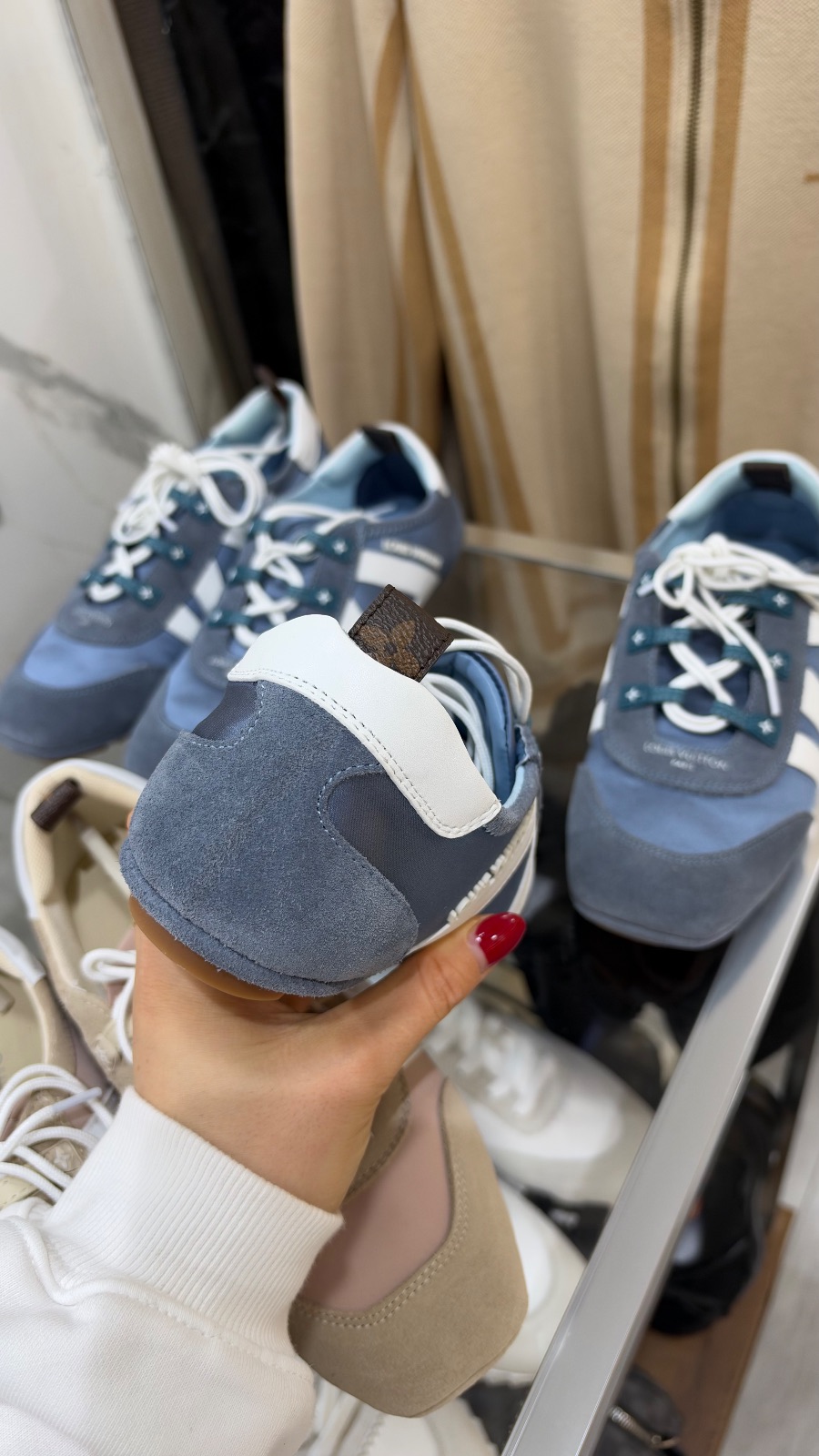 Louis Vuitton Shoes photo 3