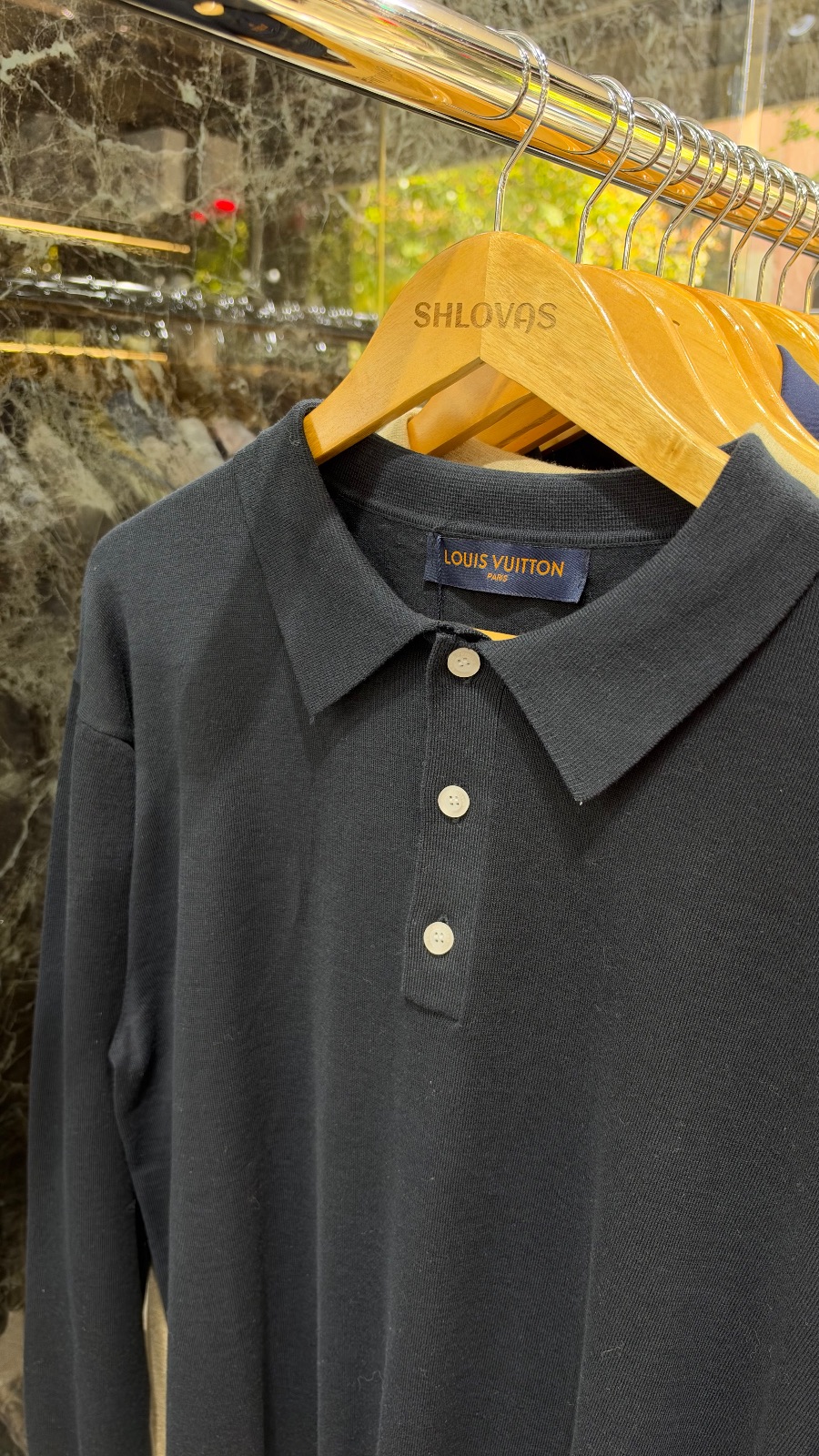 Louis Vuitton Shirts photo 2